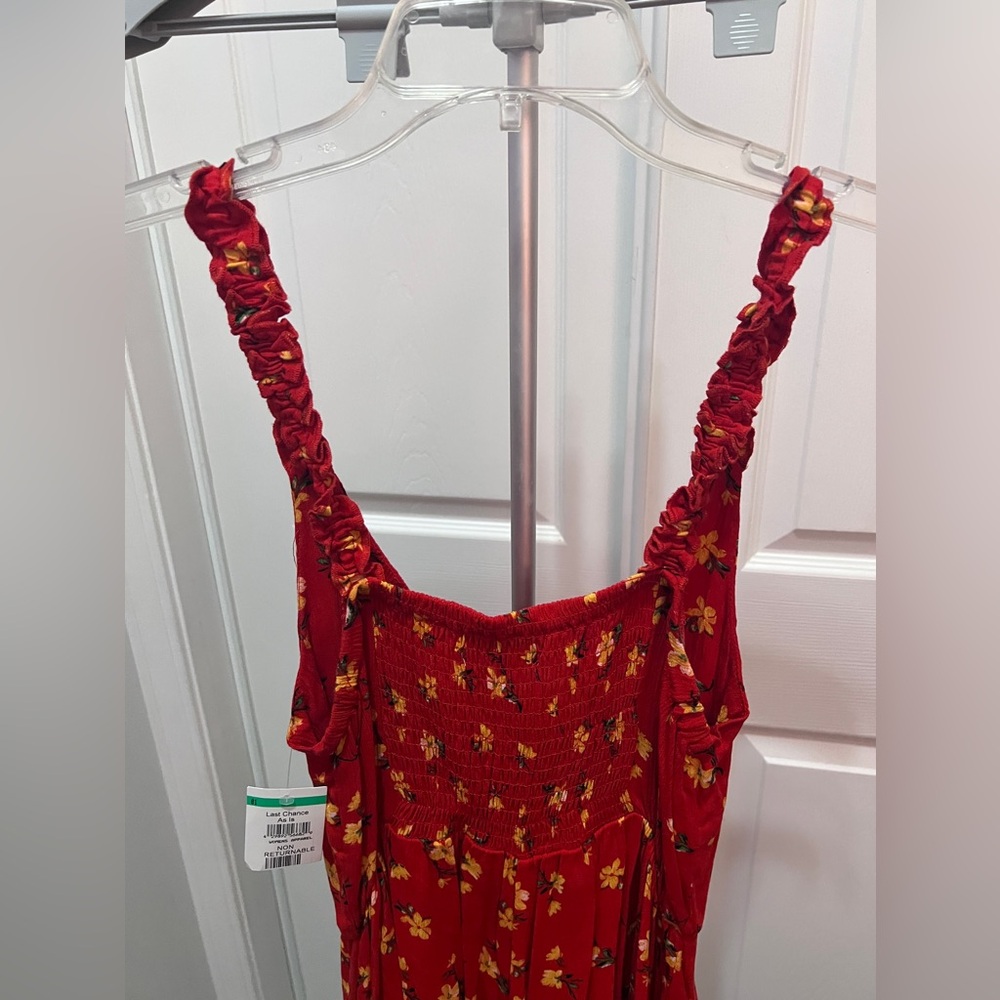 Bloomfield Red Floral Sleeveless Romper Size Medium NWT - Picture 7 of 8
